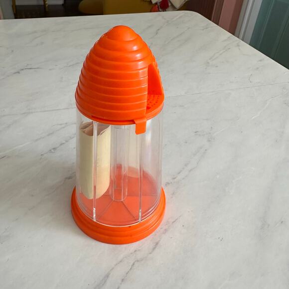 Vintage Orange Plastic six space spice seasoning container kitchen shaker slide - Picture 1 of 6